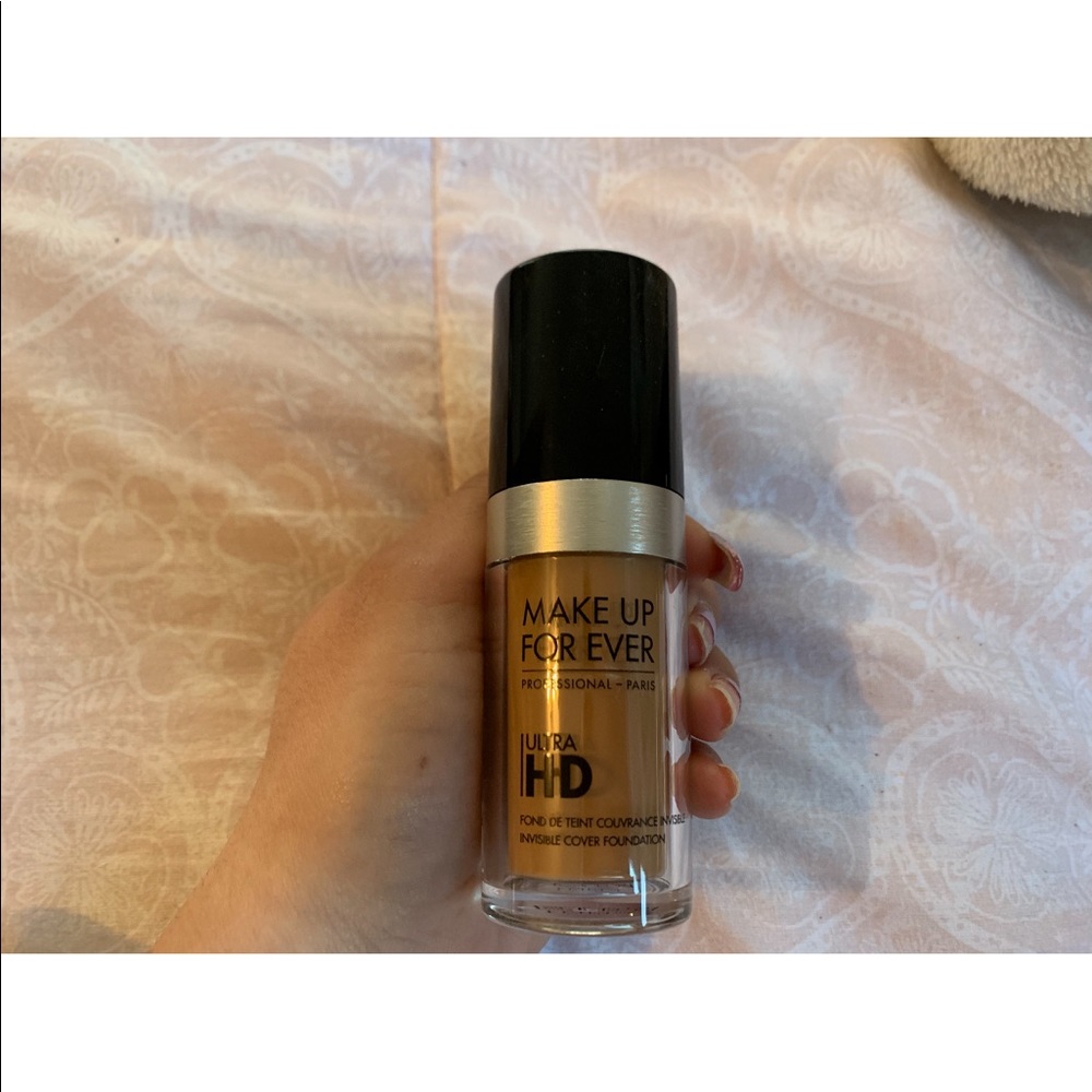 Makeup forever ultra hd liquid foundation